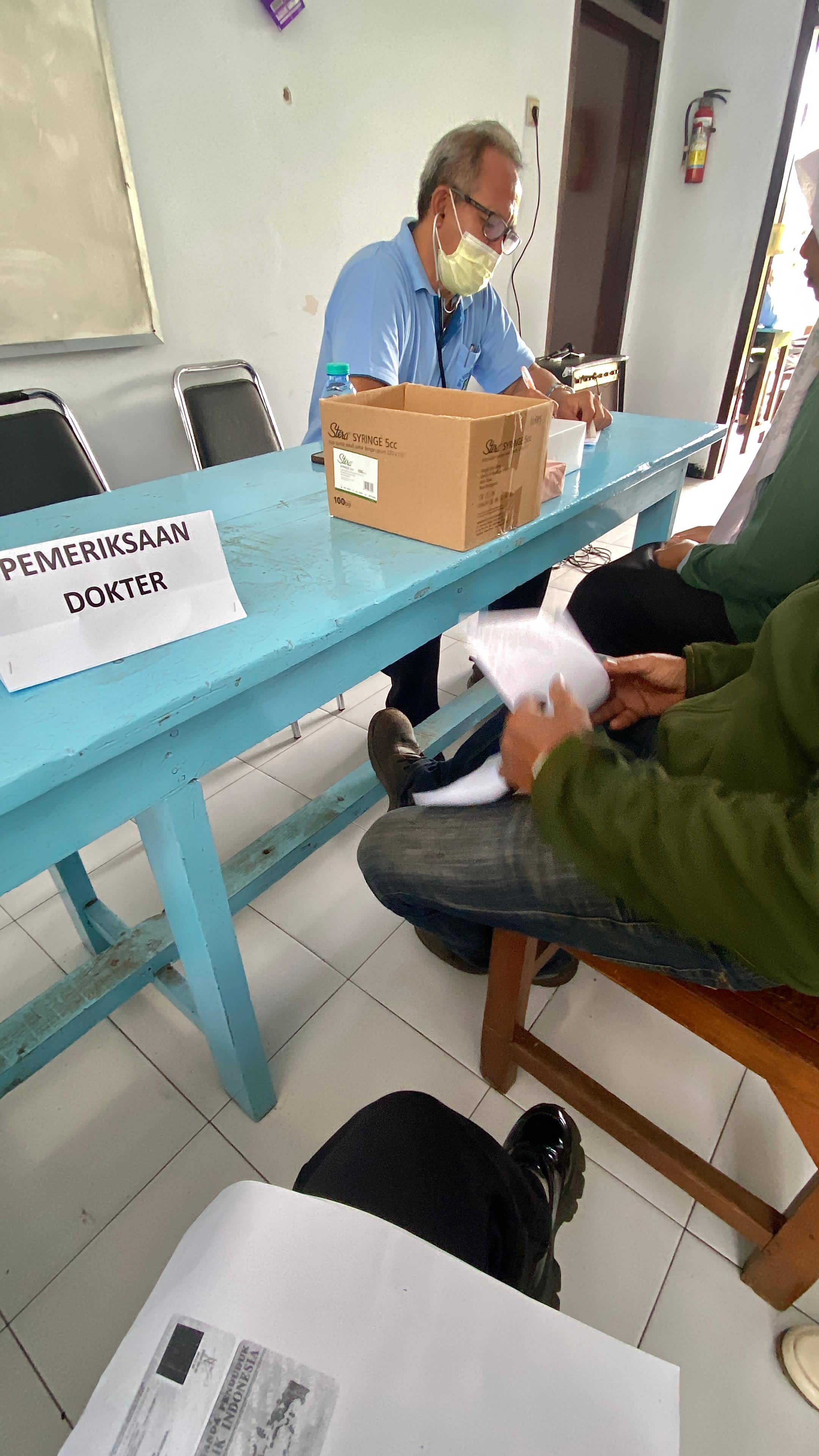 Kegiatan Pemeriksaan Kesehatan Gratis (PKG) SMP N 1 Ngantru